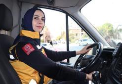 Ambulansın direksiyonunda kadın gücü! Her çağrıda saniyelerle yarışıyor