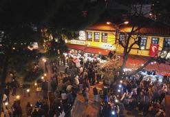 Bursa’da sahur geleneği meydanı doldurdu! Coğrafi işaretli lezzet için akın ettiler