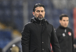 Konyaspor'da İlhan Palut'tan hakeme sert sözler! 'VAR hakemliği yetmiyor, sahaya insin'