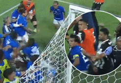 Cruzeiro-Atletico Mineiro maçında yumruklar havada uçuştu! Tam 23 kırmızı kart