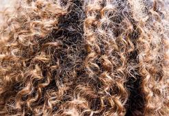 Saç elektriklenmesine son veriyor! Hem de sadece tek ürünle