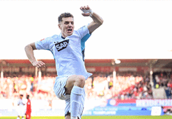 Fenerbahçe'de hedef Fisnik Asllani