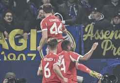 Bayern Münih, İtalya'da farklı kazandı! Tur kapısını araladı
