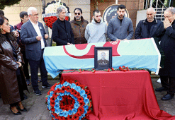 Hayatını kaybeden Trabzonspor yardımcı antrenörü Orhan Kaynak son yolculuğuna uğurlandı!