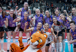 Kadınlar Şampiyonlar Ligi'nde Eczacıbaşı set vermeden kazandı