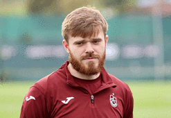 Trabzonspor'dan Arseniy Batagov için sakatlık açıklaması