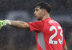 İtalyan devi Emiliano Martinez’in peşinde!