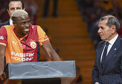 Galatasaray'da Osimhen'den Dursun Özbek'e prim talebi! Yaşananlar ortaya çıktı