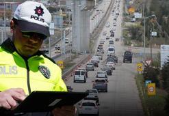 Bayram ve ara tatil birleşti: Yollarda hareketlilik başladı, kilit kavşakta denetim arttı