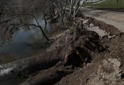Edirne’de Tunca Nehri kıyısında korkutan toprak kayması! 50 metrelik çatlaklar oluştu