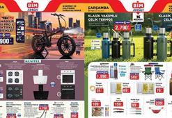 SATIŞA ÇIKTI! BİM 18-20 Mart aktüel kataloğunda bu hafta hangi ürünler satışa sunuldu? Halı ve Koltuk Yıkama Makinesi, Mikrodalga Fırın, Renkli Cam Sürahi, Kahve Yanı Su Bardağı