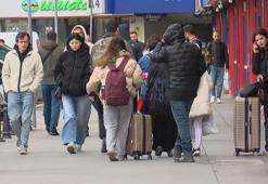 Saatler kaldı... Biletler kapış kapış satıldı! Otogarlarda bayram hareketi: 'Zor yer buldum'