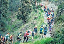 Doğanın içinde tarihe koştular