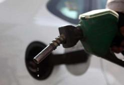 Motorine zam ertelenecek mi? Trump'ın İran'a saldırılar 5 gün ertelenecek açıklamasının ardından Petrol 100 doların altına geriledi