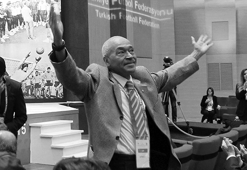 A Milli Takım'ın eski antrenörlerinden Çetin Güler hayatını kaybetti