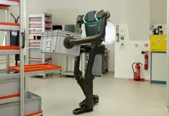 350 insansı robot, otomobil fabrikasında işe başlıyor