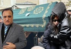 3 gün önce hayatını kaybetmişti! Erol Köse'nin kızı Dijan Köse'den duygusal paylaşım