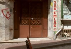 Fatih’te korkunç olay! Misafirlerin olduğu evde, eşini döverek öldürdü