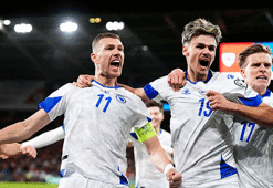 40 yaşındaki Edin Dzeko, Bosna Hersek'i ipten aldı! Son dakika golüyle Galler'i yıktı