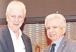 Sanayicilerden Sanayicilerden İEÜ’ye 5 ödül