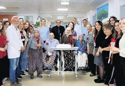 Hastalara moral oldu