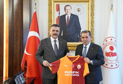 Galatasaray Başkanı Dursun Özbek, İçişleri Bakanı Mustafa Çiftçi'yi ziyaret etti