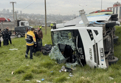 Samsun'da otobüs yan yattı: 9’u öğrenci, 11 yaralı