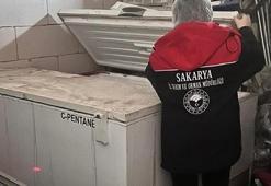 Adapazarı'nda 200 kilo tarihi geçmiş tavuk eti ele geçirildi