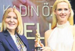 Lider kadınlar ödüllendirildi