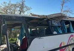 Adana'da tarım işçilerini taşıyan midibüs devrildi! 17 kişi yaralandı