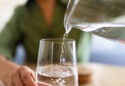 Sıcak su içme alışkanlığı hızla popülerleşiyor! Uzmanlar, bu trendin gerçek faydalarını açıkladı