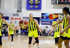 Fenerbahçe, Galatasaray'ı mağlup ederek seride farkı 2'ye çıkarttı!