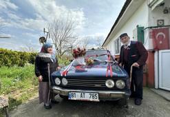 55 yıllık evlilikte film gibi sürpriz! 86 yaşında gelin arabasıyla geldi, şiir okudu: '25 yaşında hissediyorum'