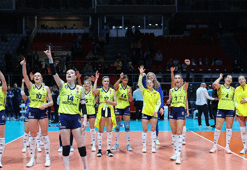 Sultanlar Ligi'nde ilk finalist Fenerbahçe oldu