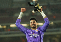 Trabzon maçı öncesi Uğurcan Çakır'a destek mesajları!