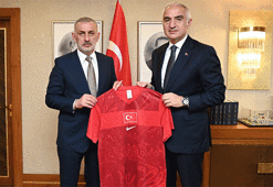 A Milli Takım'ın gücü turizm tanıtımına yansıyacak! Futbolcularla küresel tanıtım hamlesi masada