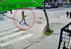 Görüntüler Bursa'dan! Şehit mezarlığındaki heykeli çaldı, sokak sokak gezdi