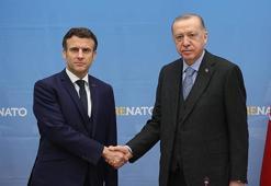 Cumhurbaşkanı Erdoğan ile Fransa Cumhurbaşkanı Macron telefonda görüştü! 'Ateşkesi sabote edecek girişimlere fırsat verilmemeli'