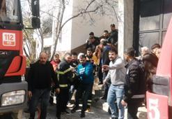 Tokat’ta iki katlı evde yangın! Komşusunu kurtarmak için dumanların içine daldı