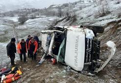 Artvin’de kar ve buzlanma faciası! Ambulans uçuruma yuvarlandı: 1 ölü, 4 yaralı
