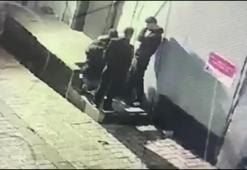 Taksim’de pes dedirten yöntem! 'Yardım edelim' diyerek yanaşıp alkolün etkisindeki kişiyi hedef aldılar