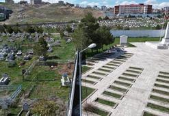 Sivas’taki mezarlıkta gizemli kıble farkı! Şehitlik ile sivil mezarlar farklı yönde