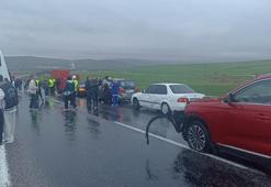 Aksaray'da yolcu otobüsü 10 araca çarparak durabildi: 7 yaralı