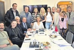 ‘Talip arıyorum çıkın gelin’