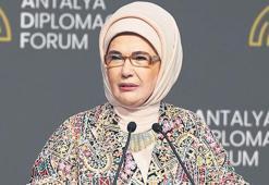 Emine Erdoğan’dan barış çağrısı