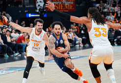 Anadolu Efes, derbi maçında Galatasaray'ı mağlup etti