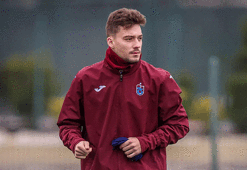 Trabzonspor'da Ernest Muçi kalıyor!