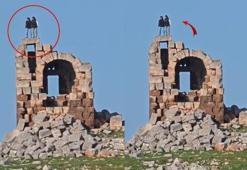 Nemrut’un Tahtı olarak bilinen kalıntılarda zıplayarak halay çektiler! Tepki çeken görüntüler