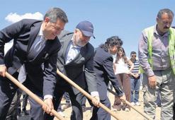 Milas’ta fidanlar toprakla buluştu