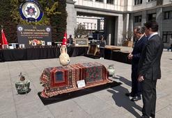 İstanbul’da tarihi operasyon! Sultan Abdülmecid’in hocasına ait eser de bulundu: 374 parça tek tek ele geçirildi